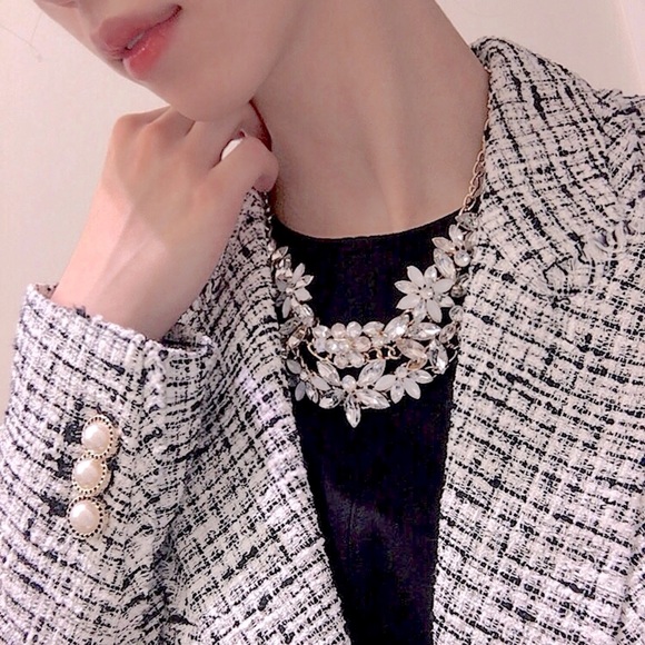 Dynamite Jewelry - Dynamite Gold Chain Floral Detail Faux Diamond Cluster Statement Necklace